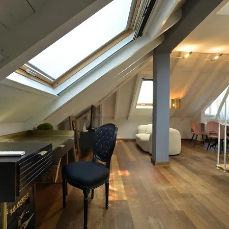 Daire Black Loft